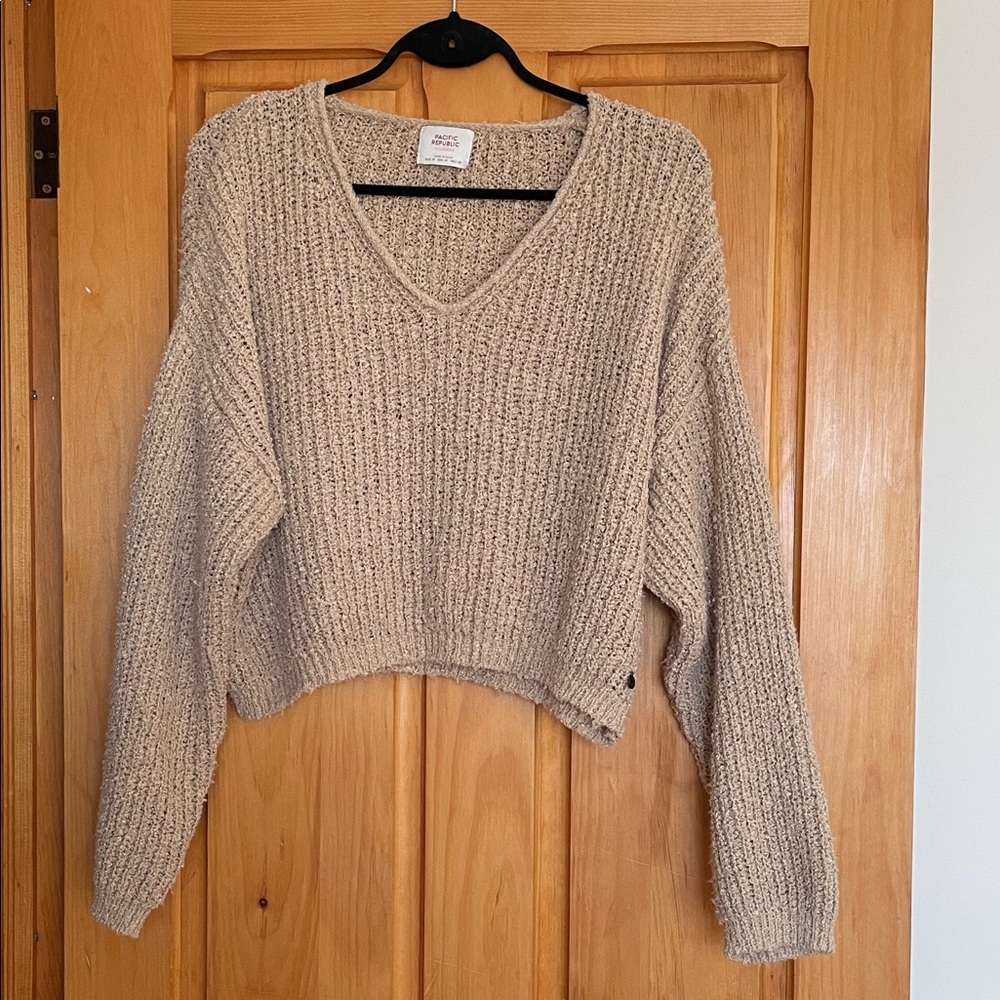 M.  Pull&Bear Sand BOXY & CROPPED  Sweater